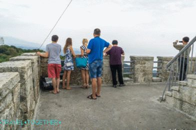 „”