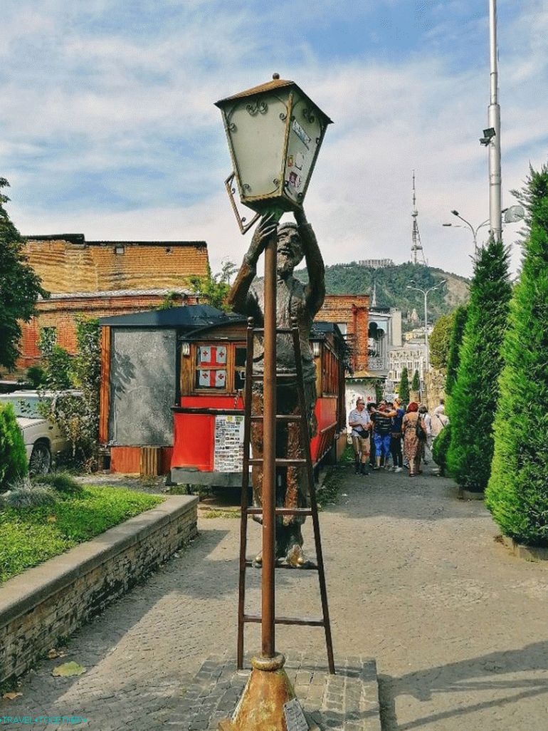 „Pomnik